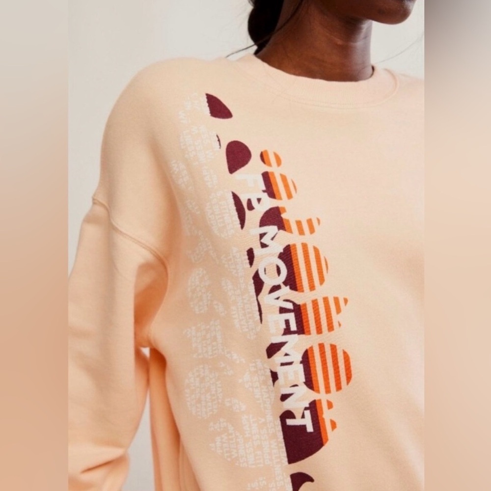 Free People Movement All-Star Logo Oversized Sweatshirt NWT XS Pastel Peach - Picture 2 of 5